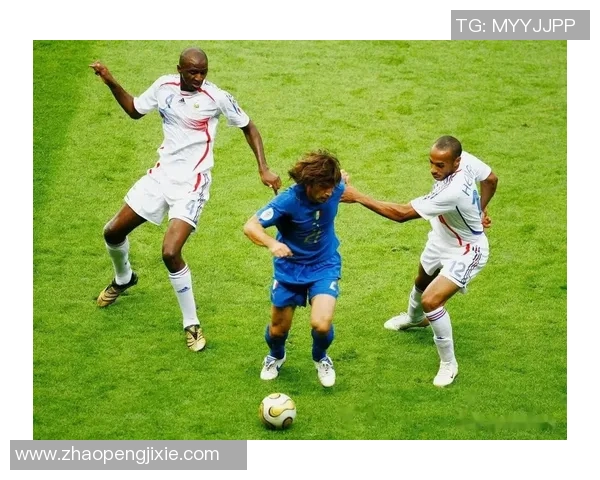 每个足球队的明星球员背后的故事与成就解析